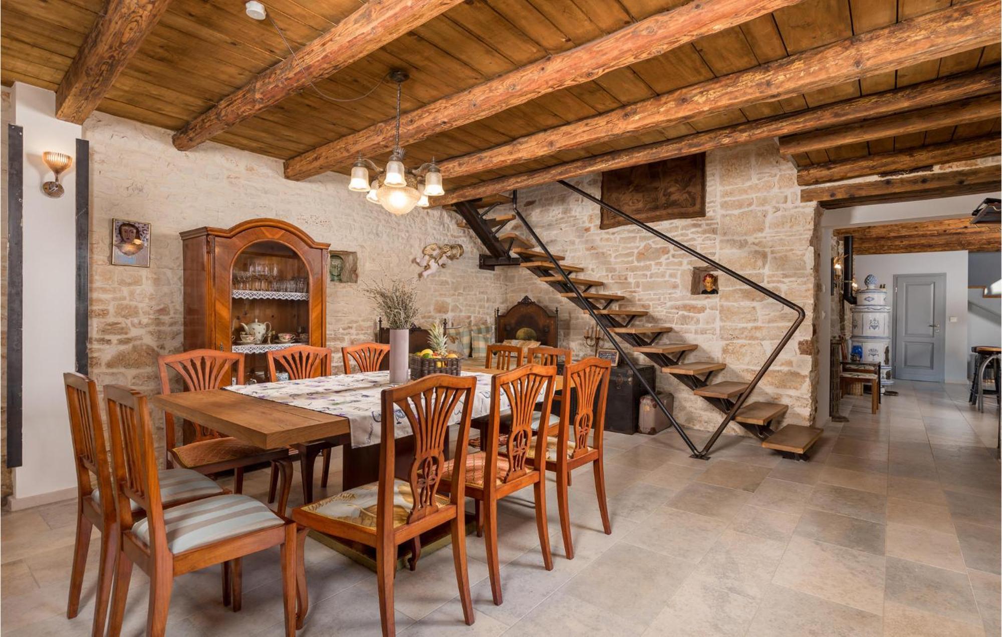 Amazing Home In Foli With Kitchen Zewnętrze zdjęcie