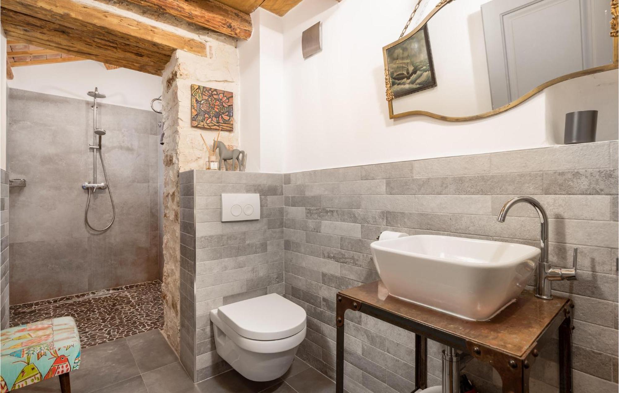 Amazing Home In Foli With Kitchen Zewnętrze zdjęcie